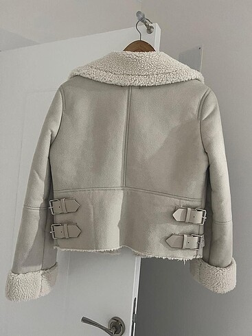 s Beden beyaz Renk Bershka Biker Mont