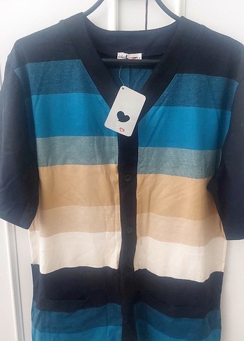 Düğmeli Kısa Kollu Tshirt - Görsel 4