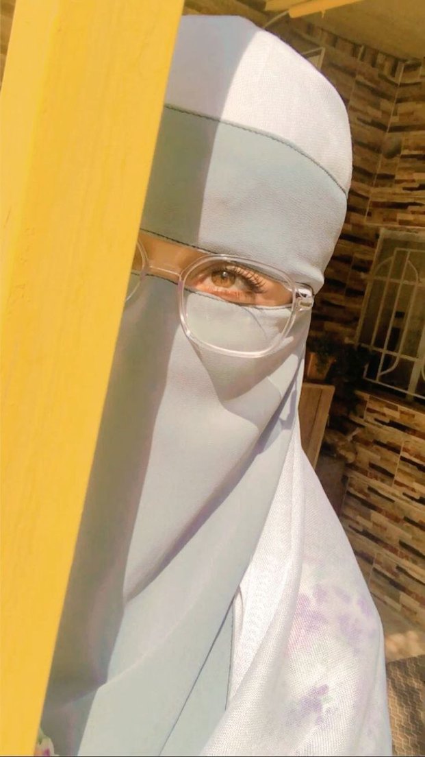 Kadınlar için Gri Nefes Alabilir Yüz Örtüsü - Görsel 2