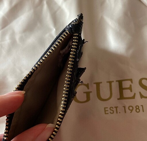 Beden kahverengi Renk Orijinal Guess Kartlık