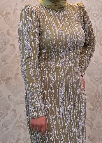 Bej Parlak Yılan Desenli Uzun Balık Abiye Elbise +Şal - Görsel 2