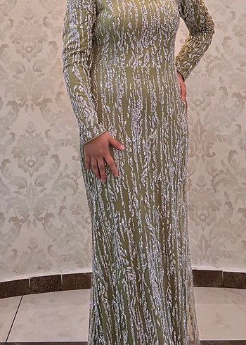 Bej Parlak Yılan Desenli Uzun Balık Abiye Elbise +Şal - Görsel 3