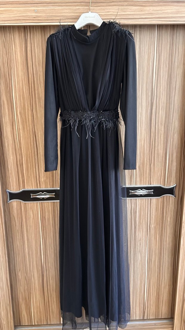 Siyah Uzun Drapeli Gotik Kadın Abiye Elbise - Görsel 3