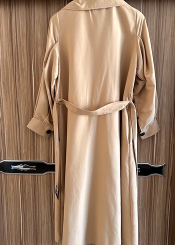 Bej Uzun Düğmeli Kadın Trençkot - Görsel 4