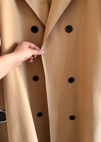 Bej Uzun Düğmeli Kadın Trençkot - Görsel 3