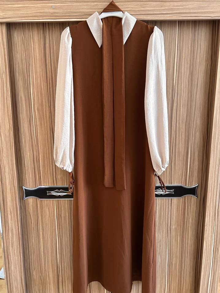 Bej Yakalı Uzun Kollu Kadın elbise - Görsel 2