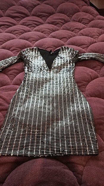 H&M Elbise payetli