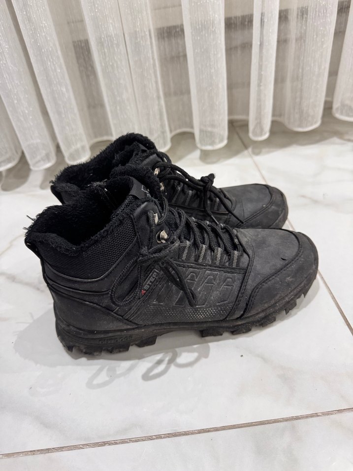 Siyah Bağcıklı Erkek Spor Bot - Görsel 2