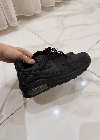 Siyah Nike Kadın Spor Ayakkabı - Görsel 2