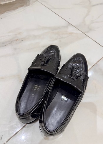 Siyah rugan kadın babet - Görsel 3