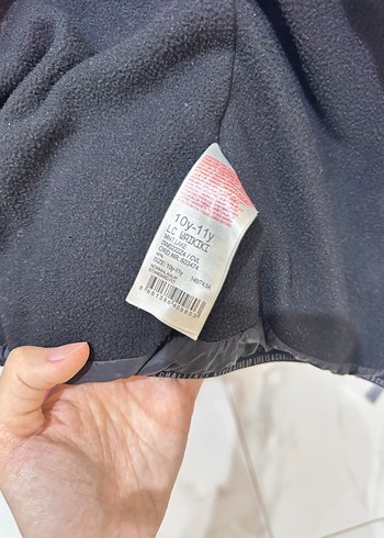 Erkek Çocuk Siyah Kapüşonlu Şişme Mont - Görsel 6