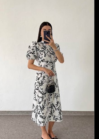 hazelanna sırt detaylı elbise