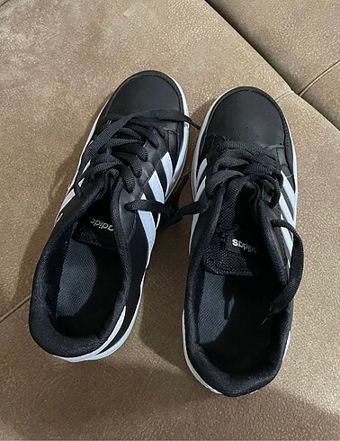 Adidas Unisex spor ayakkabı