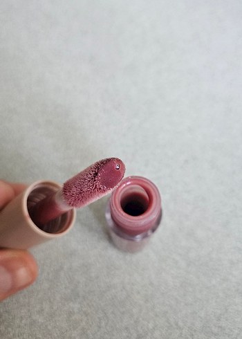 Fenty Beauty Riri Gloss Küçük Boy - Görsel 3