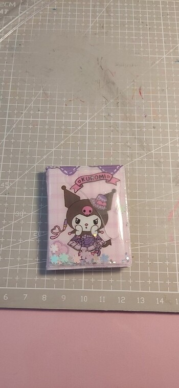 Kuromi sticker kitabı????