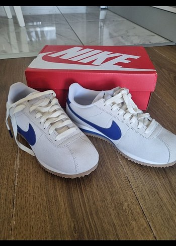 37,5 Beden Nike Cortez
