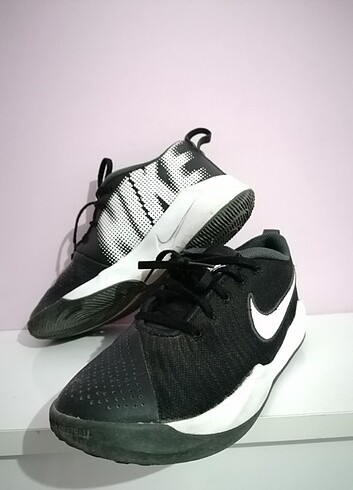 Nike Nike Team Hustle Quick