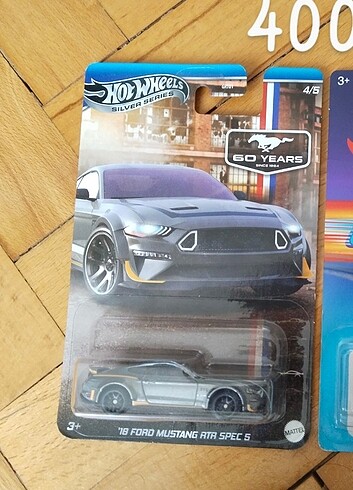  Beden Hotwheels matchbox majorette
