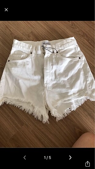 Zara beyaz şort