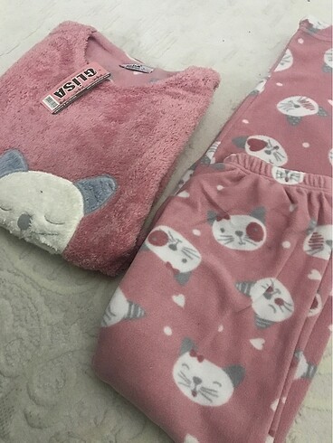 l Beden Polat Pijama takımı