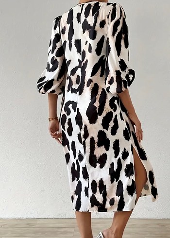 Kahverengi Zebra Desenli V Yaka Uzun Elbise - Görsel 4