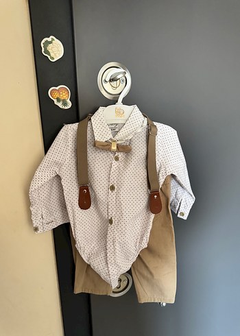 Düğmeli Bej Erkek Bebek Takımı - Görsel 2