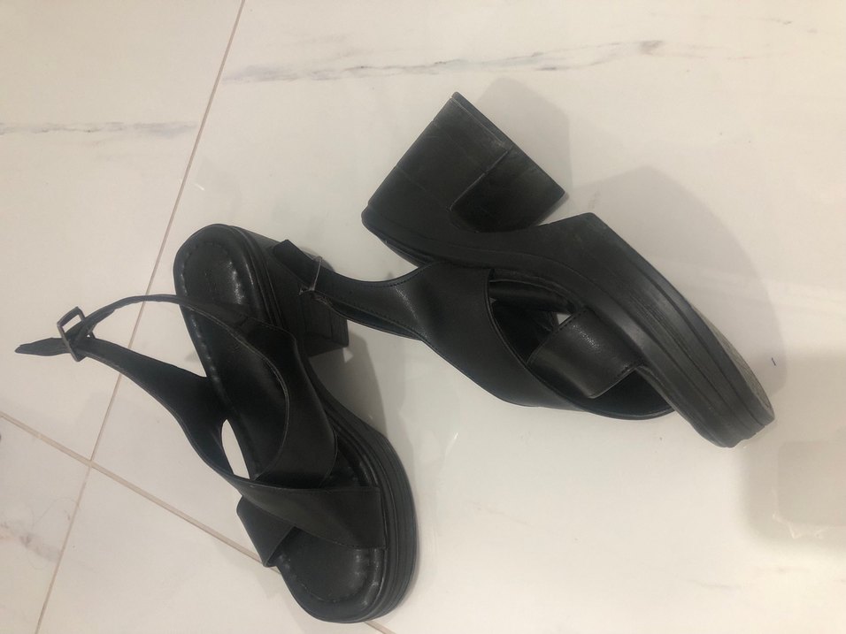 Siyah Platform Topuklu Kadın Sandalet - Görsel 2