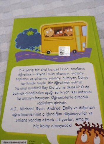  Beden Renk Bizim okul bir acayip öğretmenler çıldırdı
