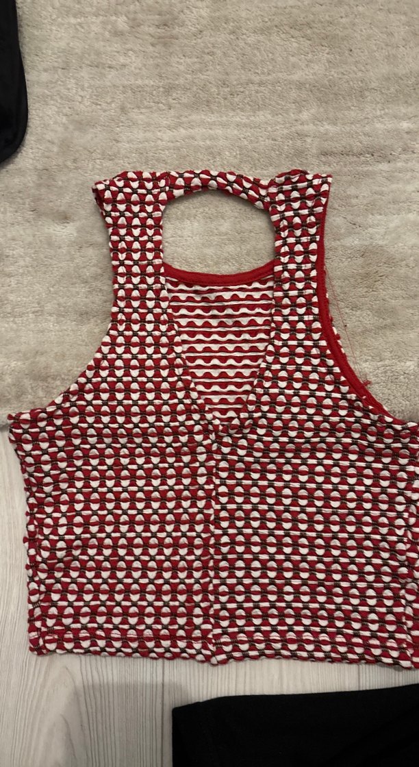 Desenli crop top - Görsel 2