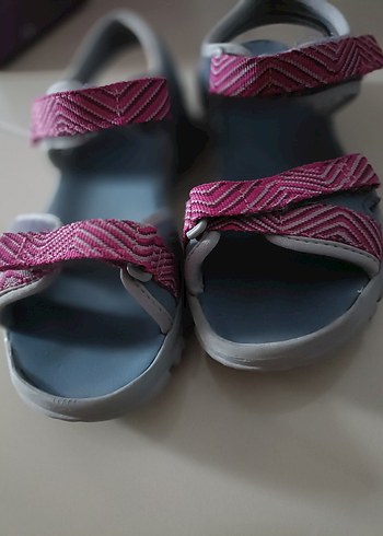 Quechua Kız Çocuk Pembe Gri Cırt Cırtlı Sandalet