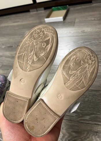 Kız Çocuk Beyaz Tokalı Babet Ayakkabı - Görsel 7