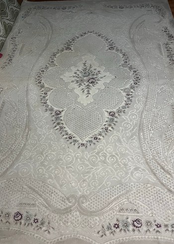 Diğer İşlemeli Beyaz Gri Halı
