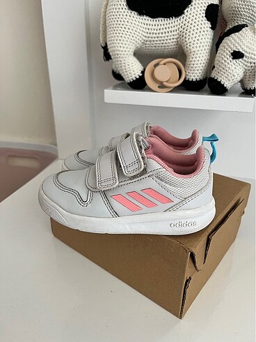 Adidas ayakkabı