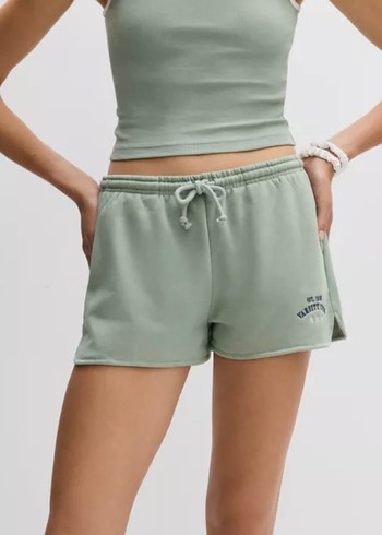Yeşil Rahat Kesim Mini Şort - Görsel 2