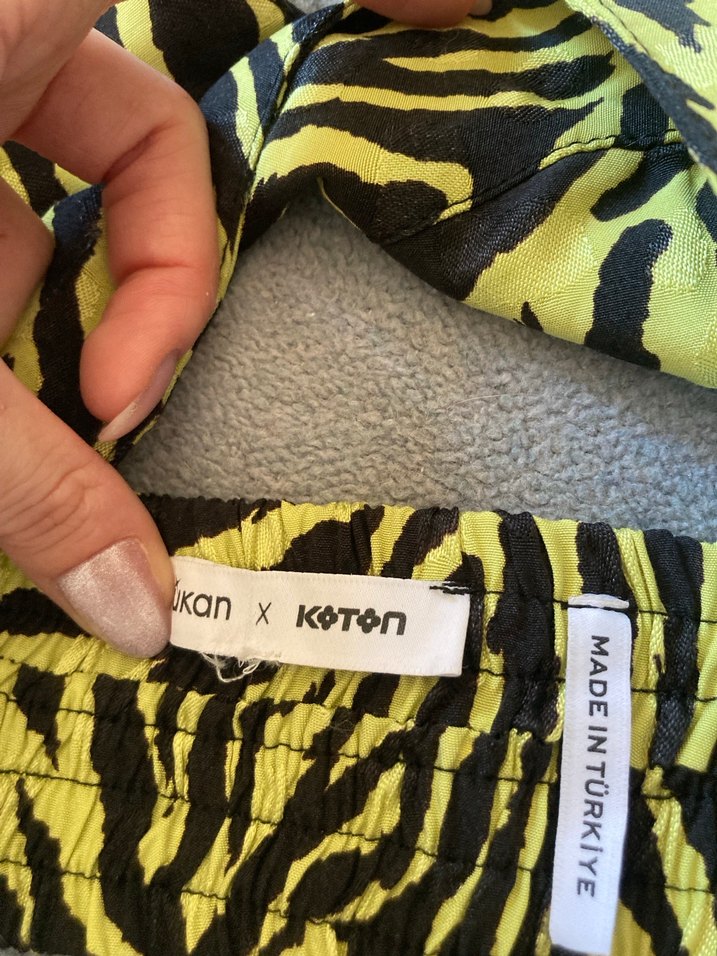 Sarı Zebra Desenli Askılı Büstiyer - Görsel 3