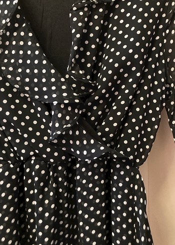 Siyah Puantiyeli V Yaka Midi Elbise - Görsel 3
