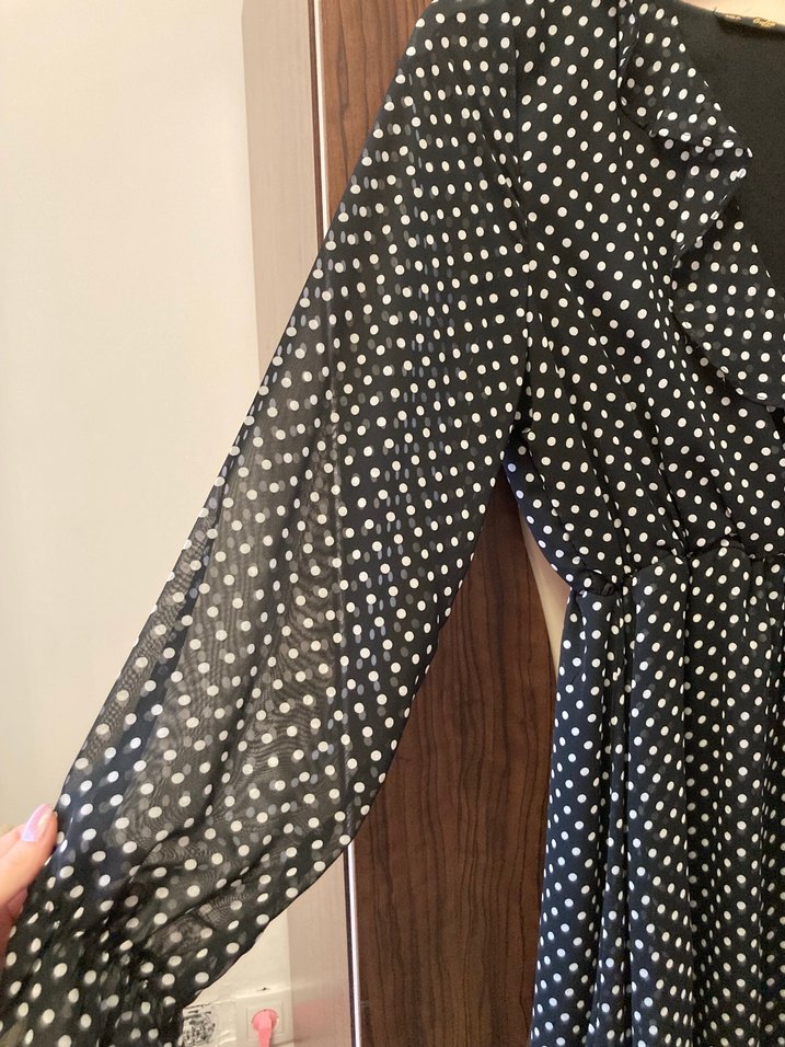 Siyah Puantiyeli V Yaka Midi Elbise - Görsel 2