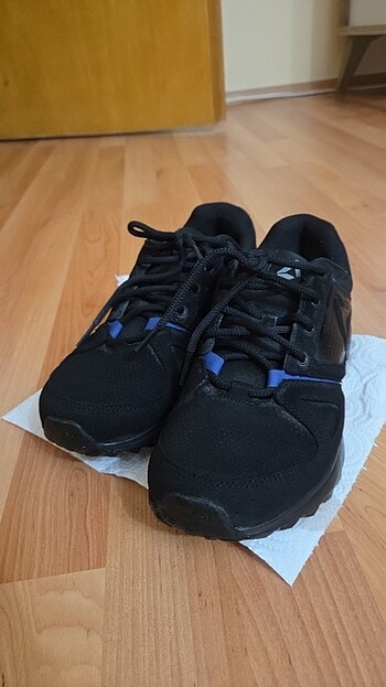 Reebok spor ayakkabı
