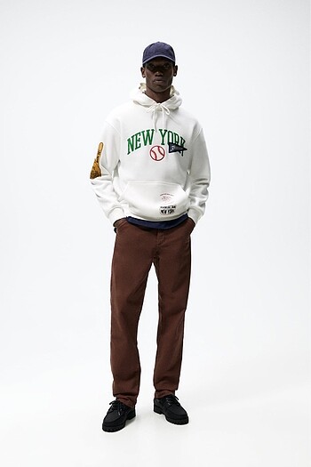 Zara New York İşlemeli Sweat