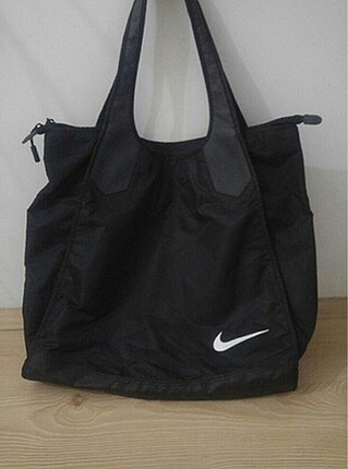 Orjinal Nike çanta 