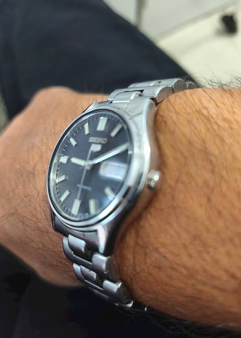  Beden siyah Renk Seiko Siyah Klasik Erkek Kol Saati