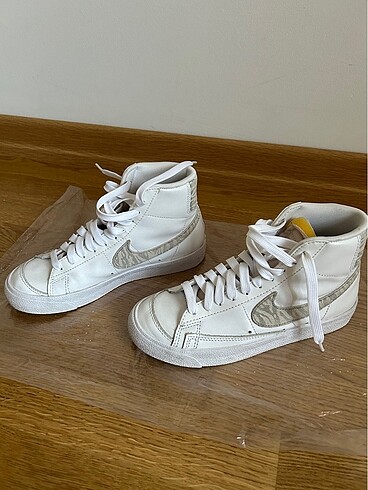 Nike blazer