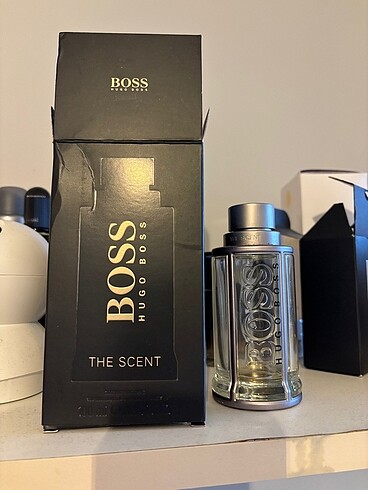 Hugo boss ve viktor rolf parfüm şişesi