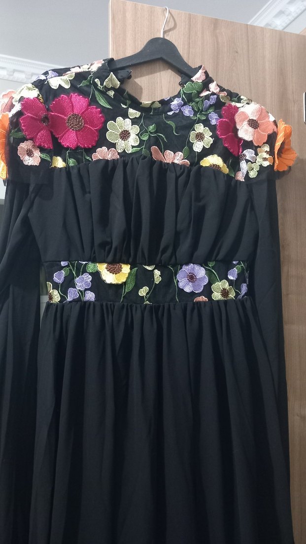 Uzun Siyah Çiçekli Bohem Elbise - Görsel 4