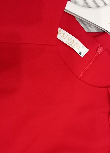 Kırmızı elbise - Görsel 8