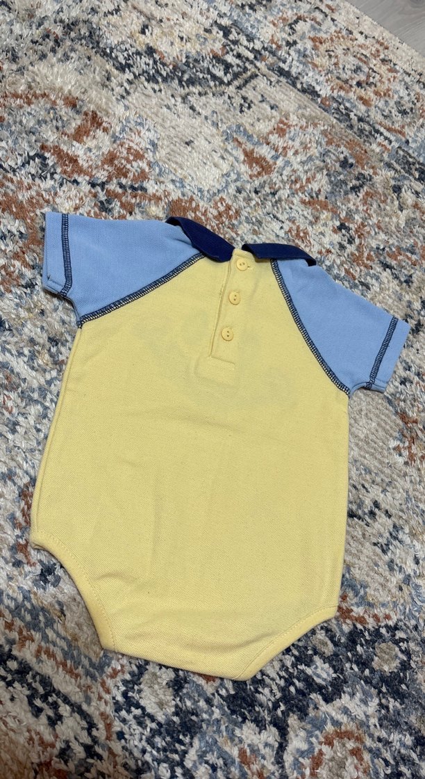 Düğmeli Sarı Bebek Body, Kısa Kollu, Polo Yaka - Görsel 2
