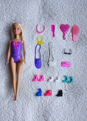 Barbie bebek ve aksesuarları Lisanslı 