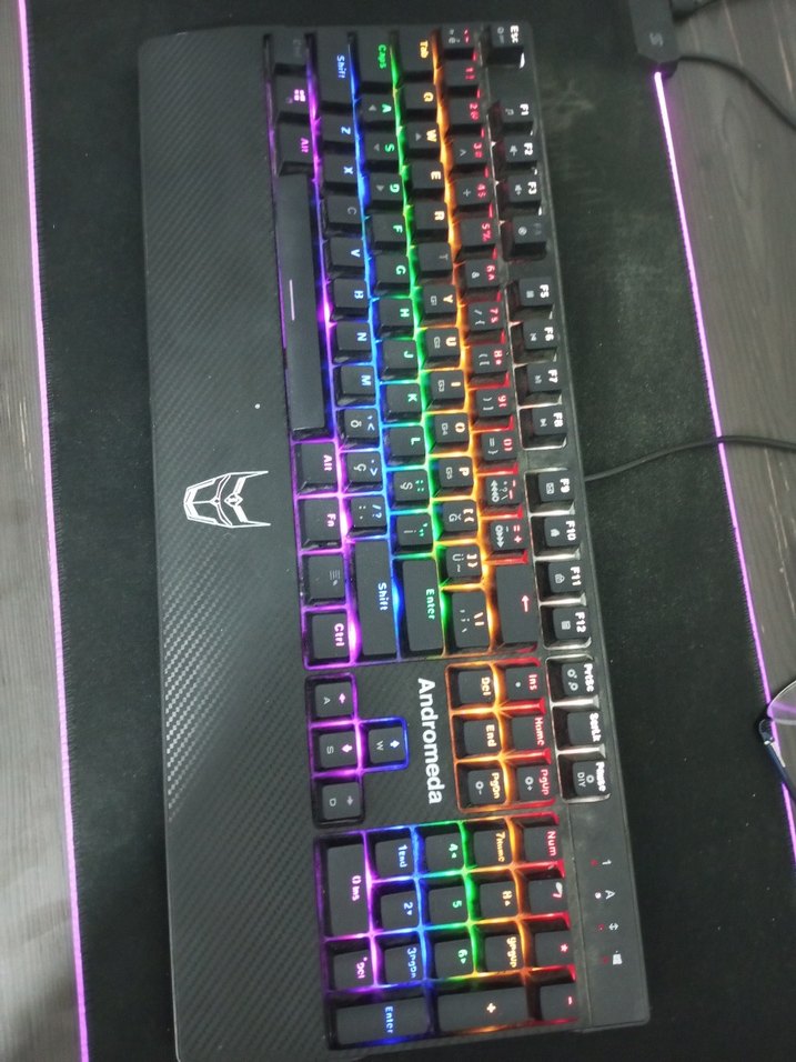 izoly Andromeda K500 RGB mekanik Q gaming klavye - Görsel 2