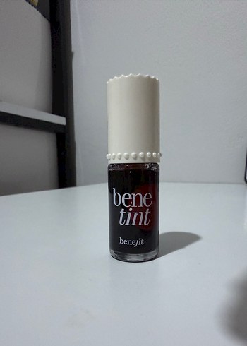 Beden Benefit Tint