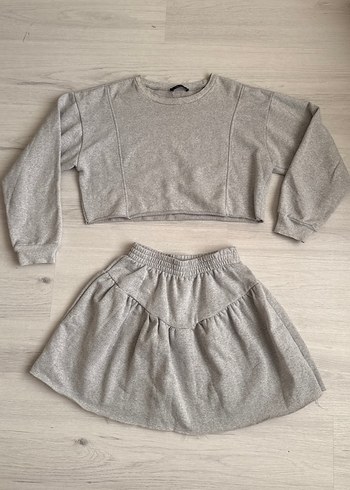 Trendyolmilla Gri Crop Etek Takım
